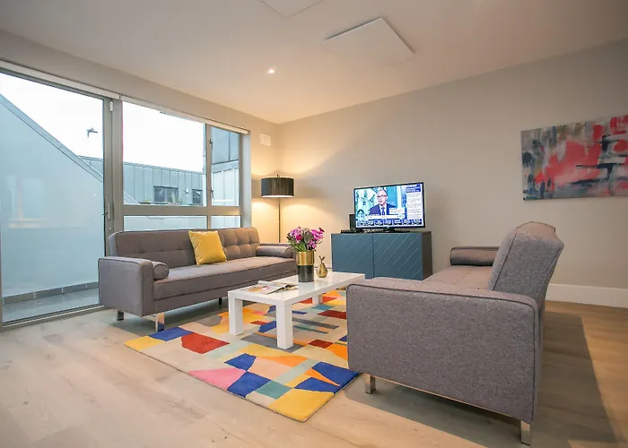 Temple Bar Crown Square *