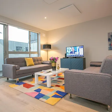 Temple Bar Crown Square *