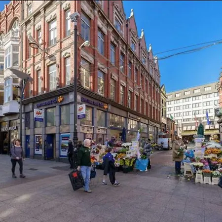 Temple Bar Crown Square *