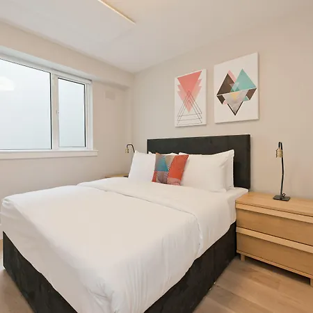 Temple Bar Crown Square Dublin