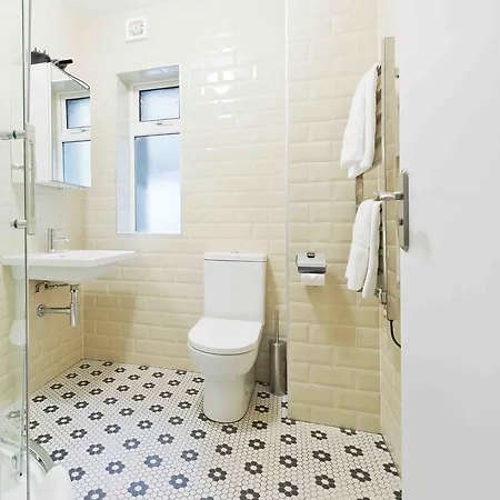 Temple Bar Crown Square דבלין